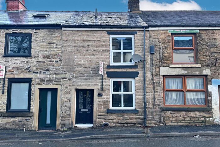 2 Bedroom Terraced House For Sale In Market Street, Chapel-En-Le-Frith, SK23