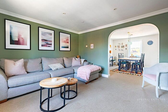 3 Bedroom Maisonette For Sale In Whipton Village Road, Exeter, EX4