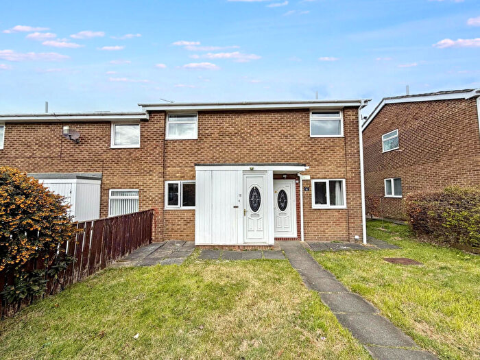 2 Bedroom Flat To Rent In Cannock, Killingworth, Newcastle Upon Tyne, Tyne And Wear, NE12
