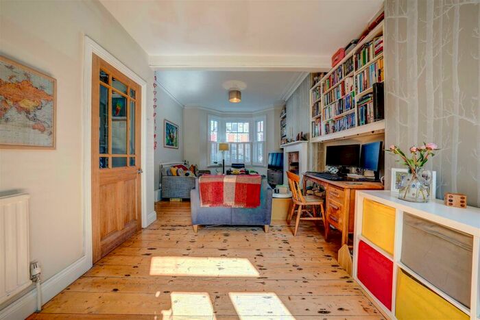 3 Bedroom Terraced House For Sale In Turberville Place, Cardiff, CF11