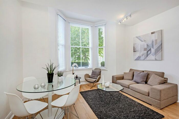 2 Bedroom Flat To Rent In Finborough Road, London, SW10