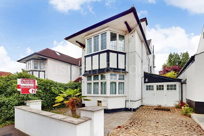 4 Bedroom Semi-Detached House To Rent In Dunstan Road, Golders Green, NW11