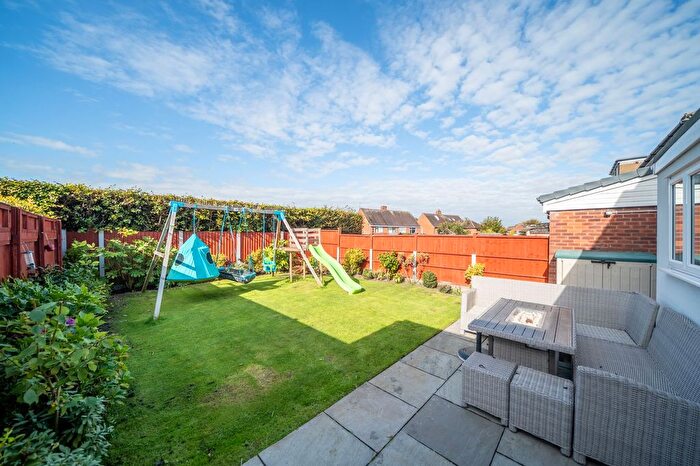 3 Bedroom Semi-Detached House For Sale In Greenville Drive, Maghull, L31