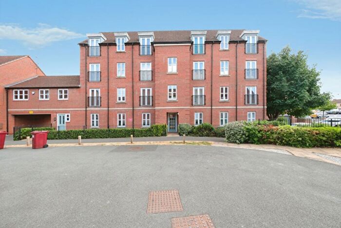 2 Bedroom Flat For Sale In Vicarage Walk, Clowne, Chesterfield, Derbyshire, S43