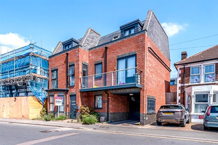 2 Bedroom Apartment To Rent In Rossetti Court, Lion Road, Bexleyheath, Kent, DA6