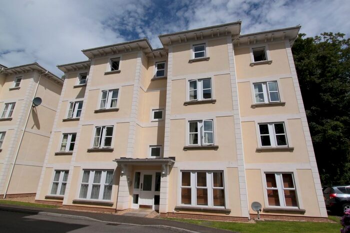 2 Bedroom Flat To Rent In Sylvan Court, Stoke, Plymouth, Devon PL1