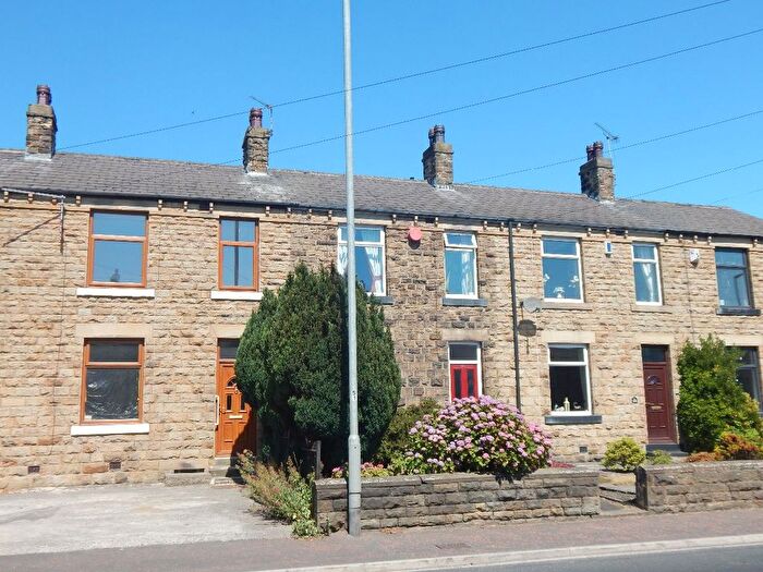 3 Bedroom Terraced House To Rent In Leeds Road, Dewsbury, WF12
