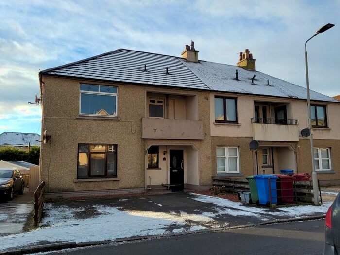 2 Bedroom Flat To Rent In Quarrolhall Crescent, Carronshore, FK2
