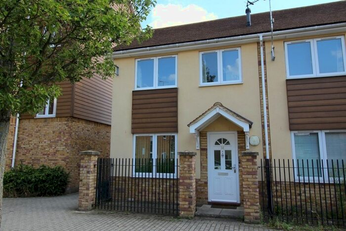 2 Bedroom End Of Terrace House To Rent In Helidor Walk, Sittingbourne, Kent, ME10