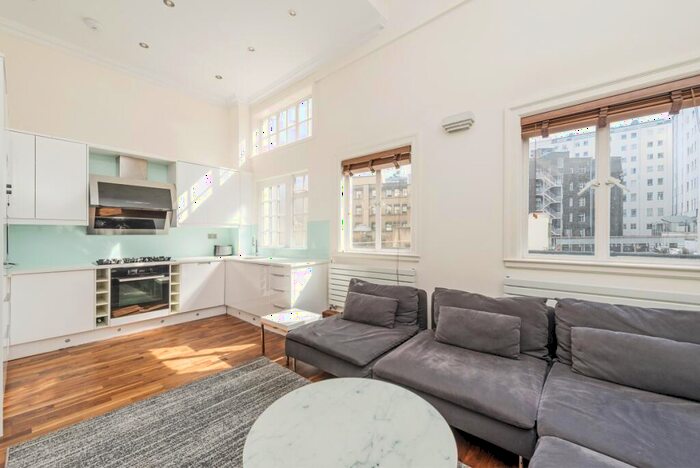 2 Bedroom Flat To Rent In Baker Street London, NW1