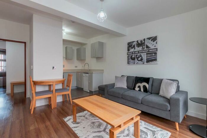 1 Bedroom Apartment To Rent In Kenyon Forge, Kenyon Street, B18