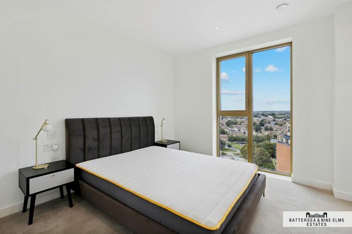 2 Bedroom Flat To Rent In Ashley Road, London, N17