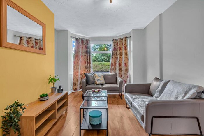 1 Bedroom House To Rent In Vinery Road, Leeds, LS4