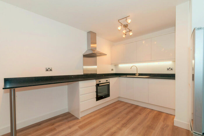 1 Bedroom Apartment To Rent In Langtons Wharf, Leeds City Centre, LS2