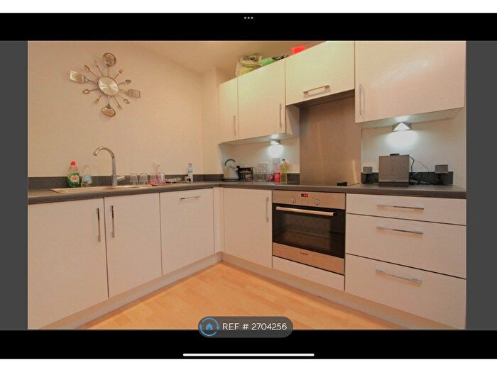 1 Bedroom Flat To Rent In College Street, Southampton, SO14
