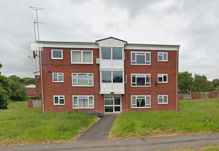 2 Bedroom Flat To Rent In Deansway, Warwick, CV34