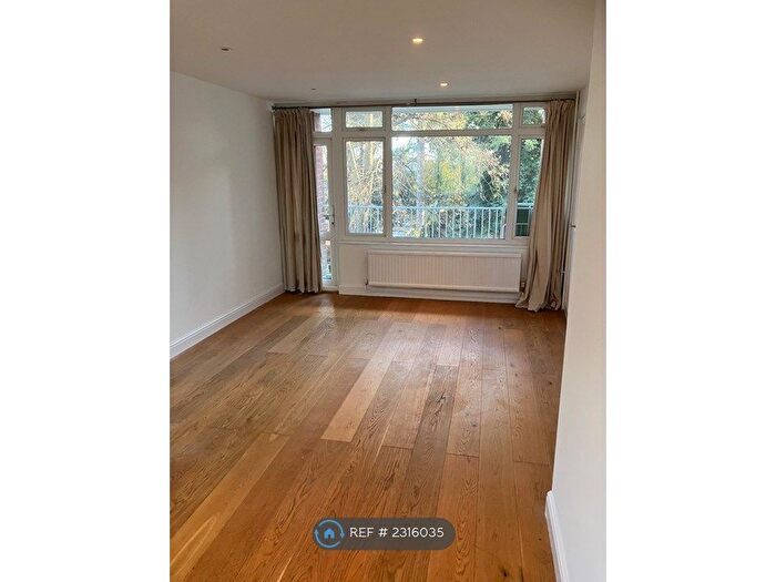 3 Bedroom Maisonette To Rent In West Hill, London, SW15