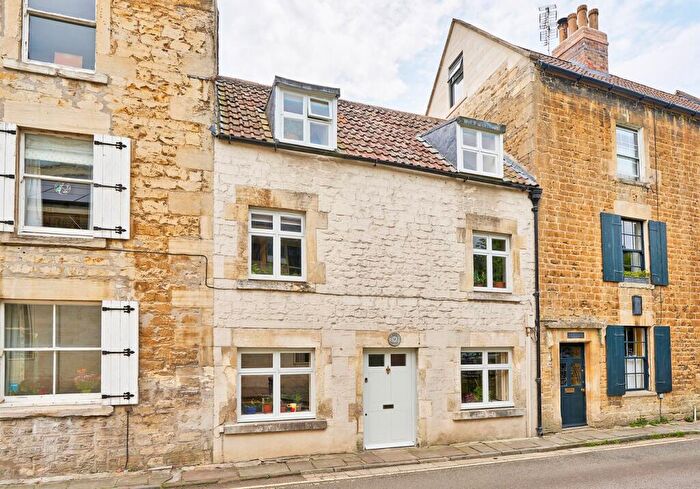 2 Bedroom Terraced House For Sale In Bridge Street, Bradford-on-Avon, BA15