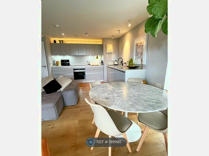 1 Bedroom Flat To Rent In Robsart Street, London, SW9