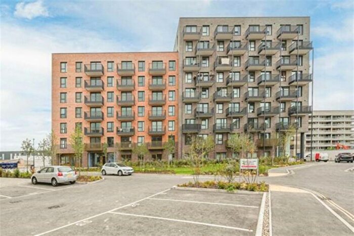 1 Bedroom Flat To Rent In Taro Apartments, Henry Strong Road, Harrow, HA1