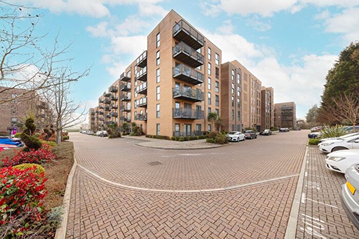 1 Bedroom Flat For Sale In Apple Yard, Lambourne House Apple Yard, SE20