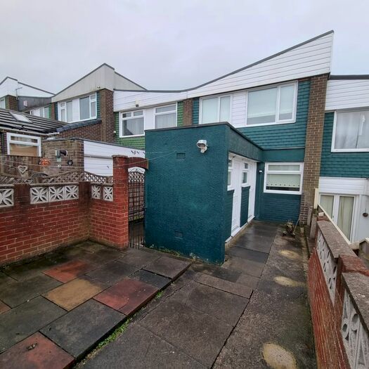 3 Bedroom Link Detached House To Rent In Ashford, Harlow Green NE9