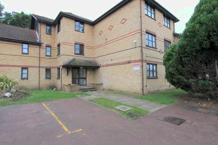 1 Bedroom Flat To Rent In Hickory Close, London, N9