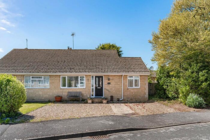 2 Bedroom Bungalow For Sale In Willow Grove, South Cerney, Cirencester, Gloucestershire, GL7