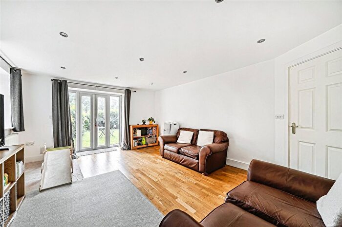 2 Bedroom Maisonette For Sale In St. Clare Court, Foxgrove Avenue, Beckenham, BR3