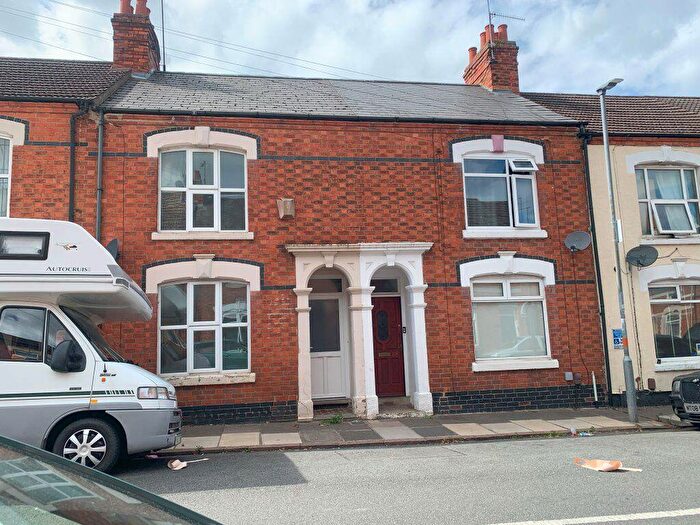 2 Bedroom House To Rent In Delapre Street, Northampton, NN4