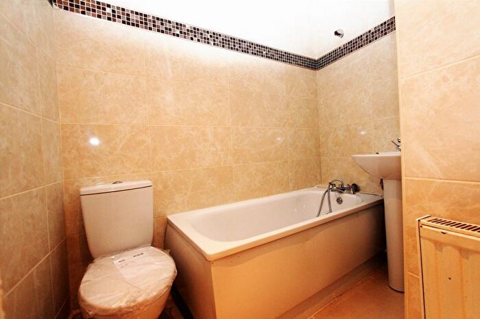 1 Bedroom Flat To Rent In Friern Barnet Road, New Southgate, N11