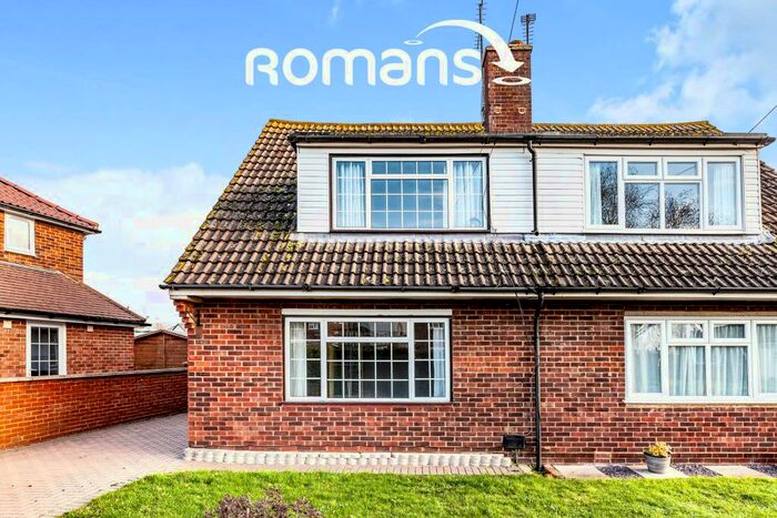 3 Bedroom Terraced House To Rent In Haywards Mead, SL4