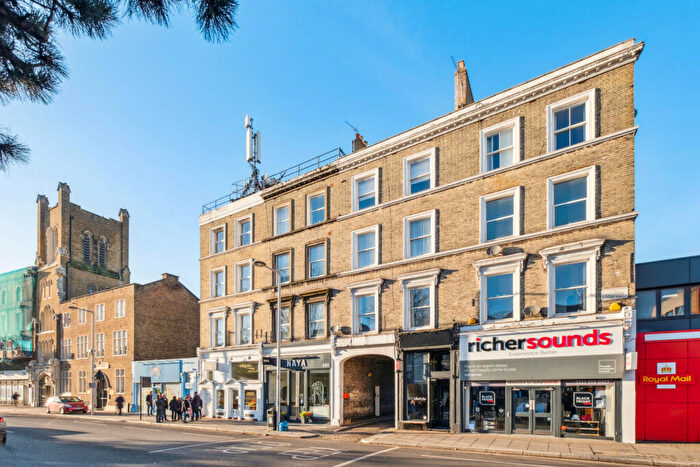 1 Bedroom Flat For Sale In Barker Street, Chelsea, SW10