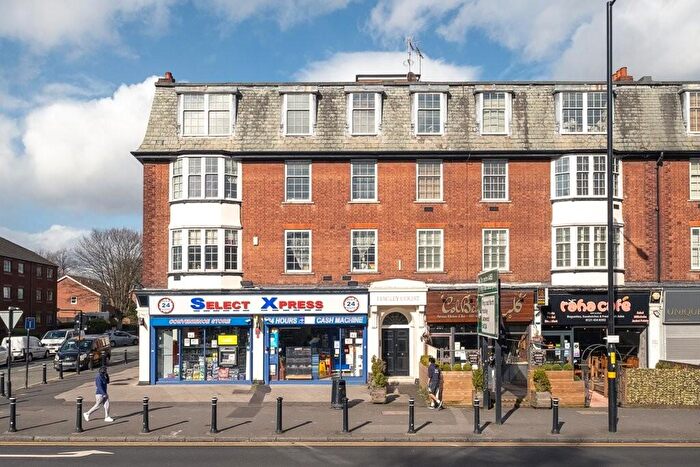 3 Bedroom Flat To Rent In Hagley Road, Edgbaston, Birmingham, B16