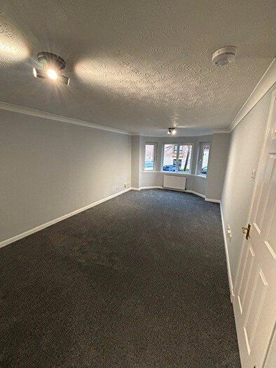2 Bedroom Flat To Rent In Easter Dalry Road, Edinburgh, EH11