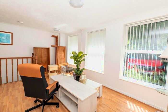 2 Bedroom Maisonette To Rent In Bedroom Maisonette On Surrey Road, BH2