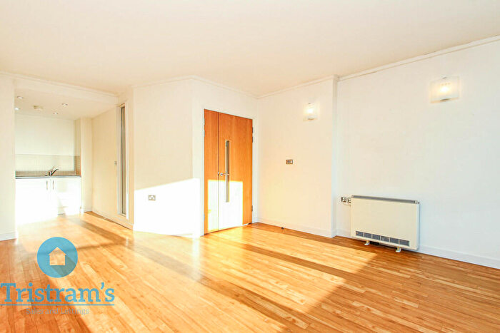 2 Bedroom Apartment To Rent In The Ice House, Bolero Square, NG1