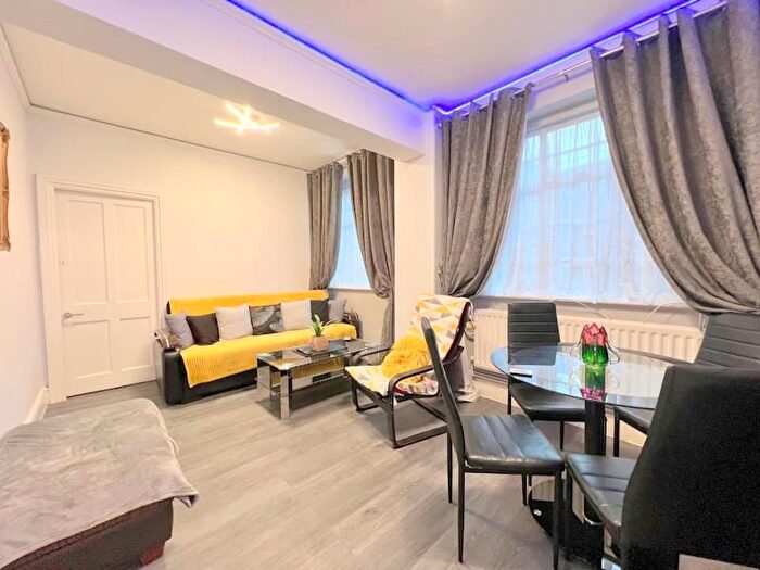 1 Bedroom Flat To Rent In Orsett Terrace, London, W2