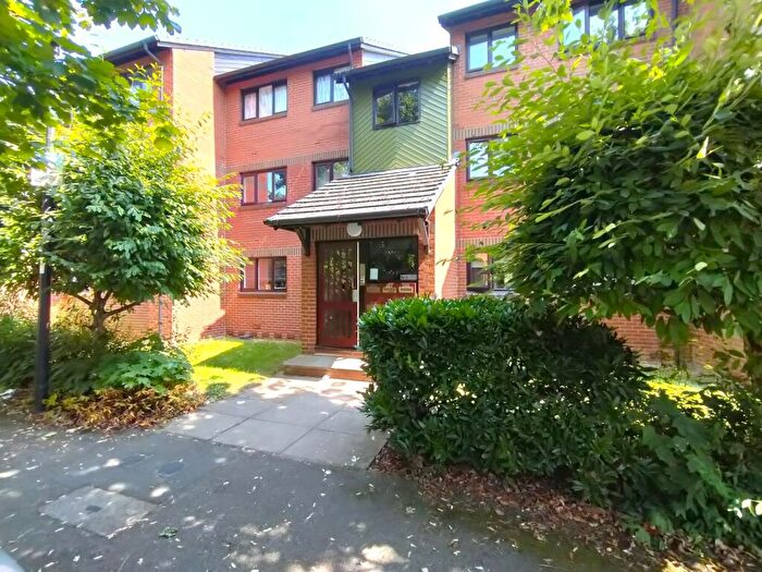 2 Bedroom Apartment To Rent In Maltby Drive, Enfield, EN1