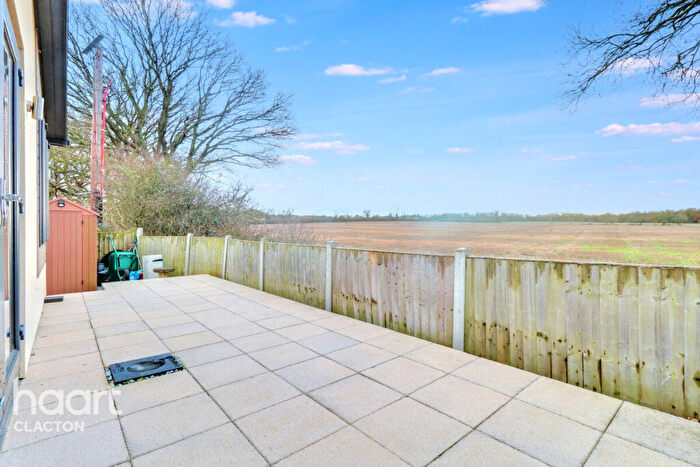 2 Bedroom Detached Bungalow For Sale In Oakleigh Residential Park, Clacton-on-Sea, CO16