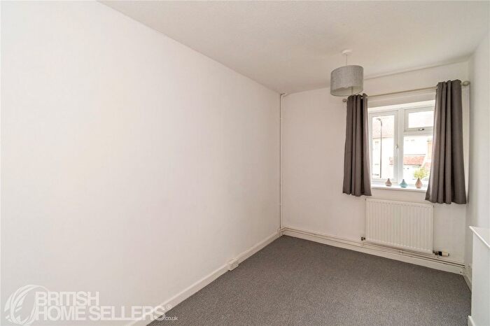 3 Bedroom Terraced House For Sale In Byron Road, Southampton, Hampshire, SO19