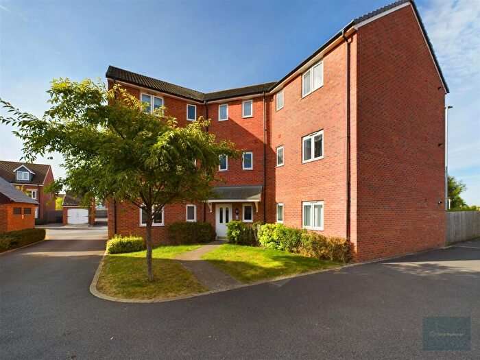 2 Bedroom Apartment For Sale In Scholars Way, Melksham, SN12