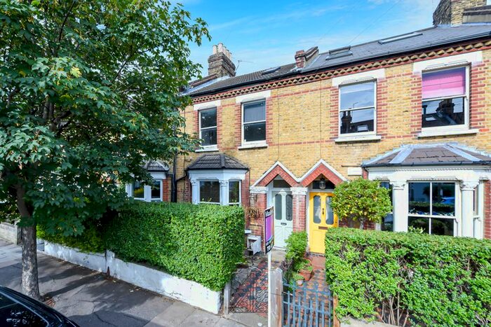 1 Bedroom Flat To Rent In Inman Road, London, SW18