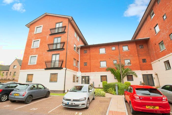 2 Bedroom Apartment To Rent In Henke Court, Cardiff Bay, CF10