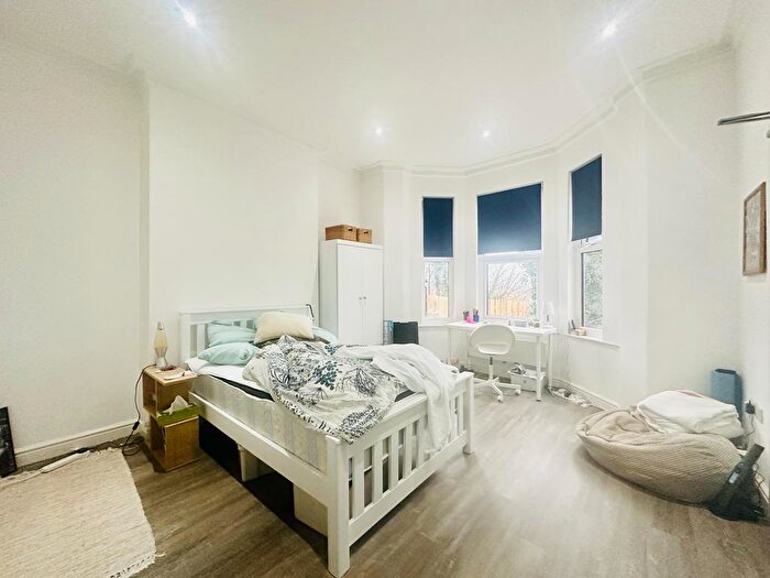 1 Bedroom Apartment To Rent In Park Road, Nottingham, NG7