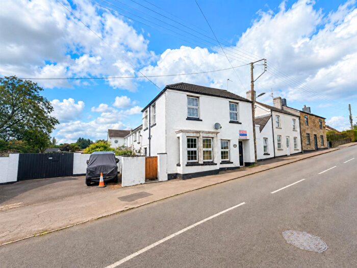 3 Bedroom Semi-Detached House For Sale In Pillowell Road, Whitecroft, Lydney, GL15
