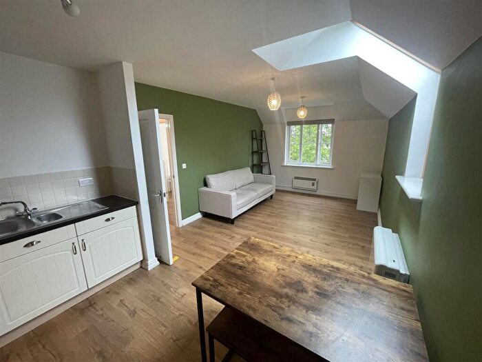 2 Bedroom Apartment To Rent In Burnage Lane, Manchester, M19