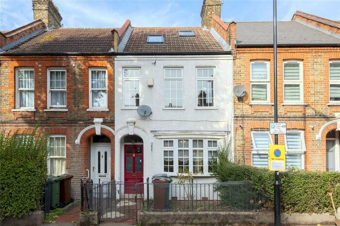 4 Bedroom Terraced House To Rent In Hawarden Road, Walthamstow, London, E17