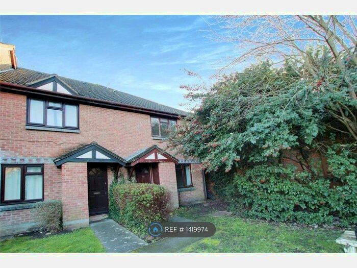 1 Bedroom End Of Terrace House To Rent In Granby Court, Reading, RG1