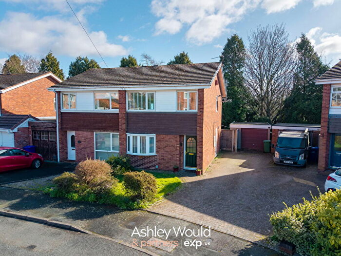 3 Bedroom Semi Detached House For Sale In Orwell Close, Stourbridge, DY8